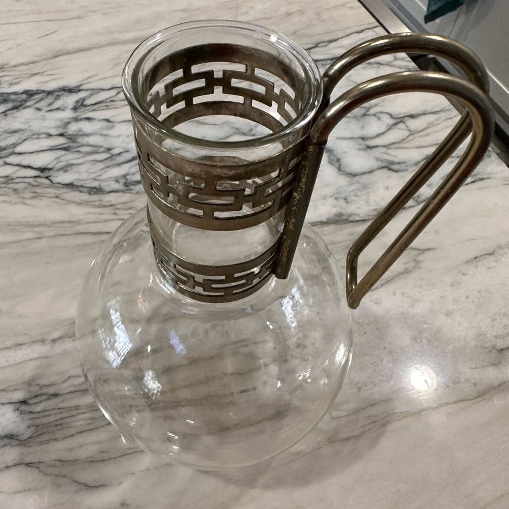 Vtg Pyrex glass beverage server/gold art deco handle (no top) - Picture 7 of 8